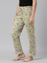 Load image into Gallery viewer, Go Colors White Cotton Knit Printed Lounge Pants
