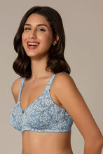 Load image into Gallery viewer, Amante Magic Shaper Non-padded &amp; Non-wired Bra - Boras In Bloom Pr 78501
