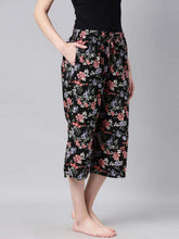 Load image into Gallery viewer, Go Colors Black Woven Viscose Printed Lounge Capri

