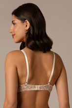 Load image into Gallery viewer, Amante Smooth Style Padded Non-Wired Cotton Bra - Daisy Print

