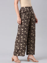 Load image into Gallery viewer, Go Colors Black Woven Viscose Printed Palazzo
