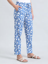 Load image into Gallery viewer, Go Colors Blue Cotton Knit Printed Lounge Pants
