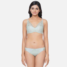 Load image into Gallery viewer, Wacoal Evy Low Waist Medium Coverage Bridal Wear Lace Bikini Panty - Mint Green IAP131
