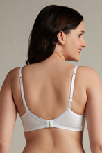 Load image into Gallery viewer, Amante Simply Soft Padded Non-Wired Cotton Bra - White
