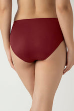 Load image into Gallery viewer, Amante Luxe Support Hipster Panty - Windsor Wine 101701
