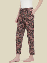 Load image into Gallery viewer, Go Colors Black Woven Viscose Printed Lounge Pants
