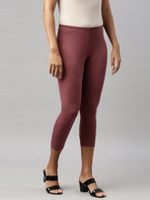 Load image into Gallery viewer, Go Colors Violet Cotton Stretch Cropped Leggings
