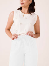 Load image into Gallery viewer, Go Colors White Woven Viscose Casual Pants
