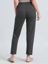 Load image into Gallery viewer, Go Colors Black Cotton Knit Printed Lounge Pants
