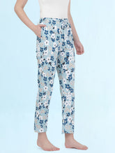 Load image into Gallery viewer, Go Colors Blue Cotton Knit Printed Lounge Pants
