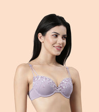 Load image into Gallery viewer, Enamor F127
LUXE LACE BRA
PADDED WIRED MEDIUM COVERAGE
