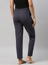 Load image into Gallery viewer, Go Colors Black Cotton Knit Printed Lounge Pants
