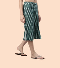 Load image into Gallery viewer, Enamor Culotte Pants For Women | Crop Length Culottes With Smart Side Slits | Black Pixie Aop
