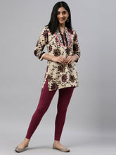Load image into Gallery viewer, Go Colors Medium Violet Cotton Stretch Ankle Length Leggings
