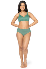 Load image into Gallery viewer, Amante Smooth Plunge Padded Non-Wired Bra - Malachite Green 04801
