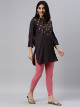 Load image into Gallery viewer, Go Colors Light Rust Cotton Stretch Ankle Length Leggings
