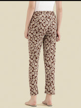 Load image into Gallery viewer, Go Colors Brown Cotton Knit Printed Lounge Pants
