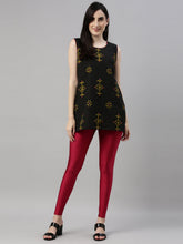 Load image into Gallery viewer, Go Colors Fuchsia Nylon Stretch Shimmer Leggings

