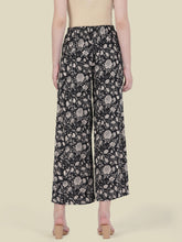 Load image into Gallery viewer, Go Colors Black Woven Viscose Printed Palazzo
