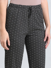 Load image into Gallery viewer, Go Colors Black Cotton Knit Printed Lounge Pants
