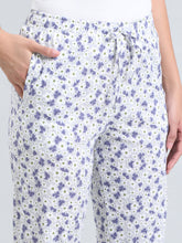 Load image into Gallery viewer, Go Colors White Cotton Knit Printed Lounge Pants

