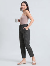 Load image into Gallery viewer, Go Colors Black Cotton Knit Printed Lounge Pants
