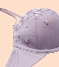 Load image into Gallery viewer, Enamor F127
LUXE LACE BRA
PADDED WIRED MEDIUM COVERAGE

