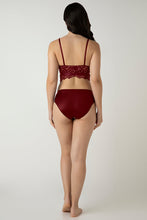 Load image into Gallery viewer, Amante Femme Lace Padded Non-Wired Demi Bra - Biking Red 06001

