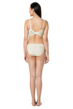 Load image into Gallery viewer, Amante Cool Contour Non Padded Non-Wired Super Support Bra - Floral Posy Print 10421
