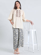Load image into Gallery viewer, Go Colors Blue Woven Viscose Printed Palazzo

