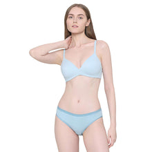 Load image into Gallery viewer, Wacoal How Perfect Padded Non-wired 3/4th Cup Medium Coverage Seamless T-Shirt Bra - Light Blue 852189
