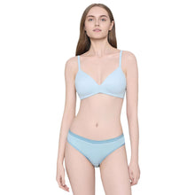 Load image into Gallery viewer, Wacoal How Perfect Padded Non-wired 3/4th Cup Medium Coverage Seamless T-Shirt Bra - Light Blue 852189
