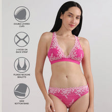 Load image into Gallery viewer, Wacoal Embrace Lace Non Padded Non Wired 3/4th Cup Bridal Wear Medium coverage Lace Bralette - Dark Pink 852191
