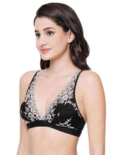 Load image into Gallery viewer, Wacoal Embrace Lace Non Padded Non Wired 3/4th Cup Bridal Wear Medium coverage Lace Bralette - Black 852191
