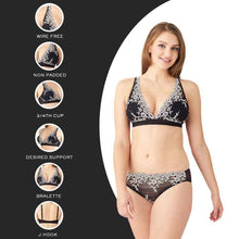 Load image into Gallery viewer, Wacoal Embrace Lace Non Padded Non Wired 3/4th Cup Bridal Wear Medium coverage Lace Bralette - Black 852191
