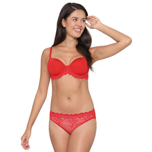 Load image into Gallery viewer, Wacoal Embrace Lace Contour Padded Wired 3/4th Cup Everyday Wear Medium coverage T-Shirt Bra - Red 853191
