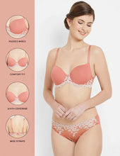 Load image into Gallery viewer, Wacoal Embrace Lace Padded Wired 3/4Th Cup Lace T-Shirt Spacer Cup Bra - Coral 853191
