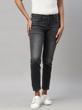 Load image into Gallery viewer, Go Colors Black Cotton Stretch Straight Fit Jeans
