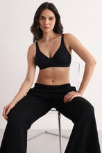 Load image into Gallery viewer, Wacoal BASICS Essentials2.0 Non-Padded Non-Wired Full Cup Everyday Wear T-shirt Bra - Black BI03M01
