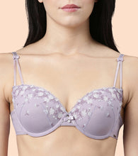 Load image into Gallery viewer, Enamor F127
LUXE LACE BRA
PADDED WIRED MEDIUM COVERAGE

