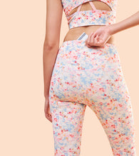 Load image into Gallery viewer, Enamor A607 Printed Legging - High-Waisted 7/8 Length Dry Fit Leggings with Stylish Prints
