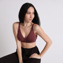 Load image into Gallery viewer, Wacoal BASICS Essentials2.0 Non-Padded Non-Wired Full Cup Everyday Wear T-shirt Bra- Dark Brown BI03M01
