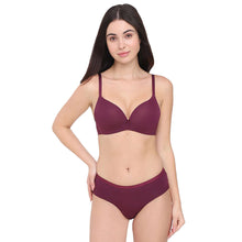 Load image into Gallery viewer, Wacoal BASICS Zoe Padded Non-wired 3/4th Cup Everyday Wear Comfort Fit T-shirt Bra - Wine BI03P02
