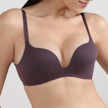 Load image into Gallery viewer, Wacoal Women’s Dreamy Curve Padded Non-wired 3/4th Cup Everyday Wear Push-up Bra-Wine BI05G01
