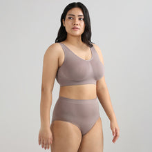 Load image into Gallery viewer, Wacoal BASICS Firm Fit Padded Non-wired Full Cup Everyday Wear Seamless Slip-on Bralette-Brown BI06A01
