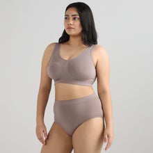 Load image into Gallery viewer, Wacoal BASICS Firm Fit Padded Non-wired Full Cup Everyday Wear Seamless Slip-on Bralette-Brown BI06A01
