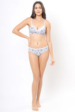 Load image into Gallery viewer, Amante Satin Edge Padded Non-wired T-shirt Bra - Lilac Hint Pr 10116
