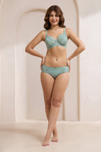 Load image into Gallery viewer, Amante Luxe Support Non-Padded Wired Bra - Iceberg Green 101601
