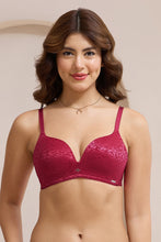 Load image into Gallery viewer, Amante Allure Plunge Padded Non-Wired Bra - Persian Red 111601
