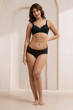 Load image into Gallery viewer, Amante Glimmer Lace Non-Padded Non-Wired Bra - Black 112001
